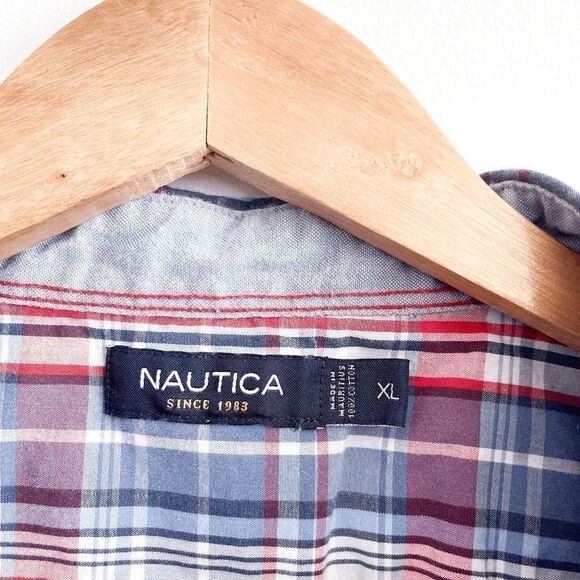Nautica Mens Collared Shirt Button Down Short Sleeve Plaid Red Blue XL - Picture 3 of 7